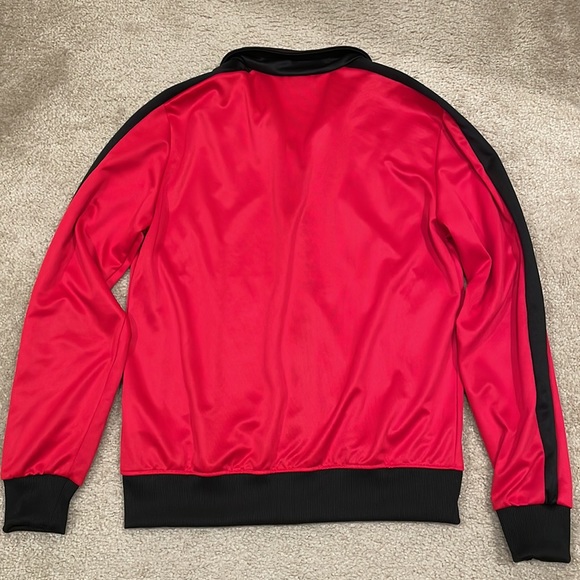 Preowned AC Milan red track jacket men size M in excellent condition - Picture 8 of 9